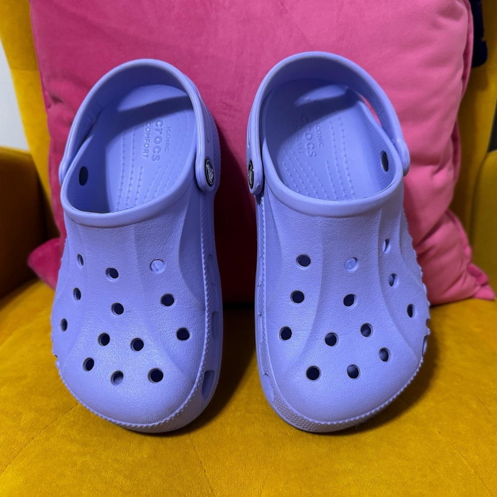 CROCS Kids Baya Clogs - Lavender - GC - Size 1 - Picture 3 of 7
